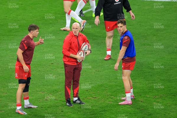 221125 - Wales v New Zealand - Quilter Nations Series - Wales Head Coach Steve Tandy