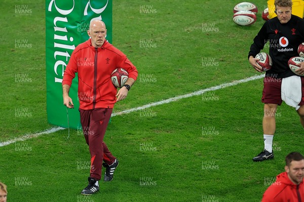 221125 - Wales v New Zealand - Quilter Nations Series - Wales Head Coach Steve Tandy