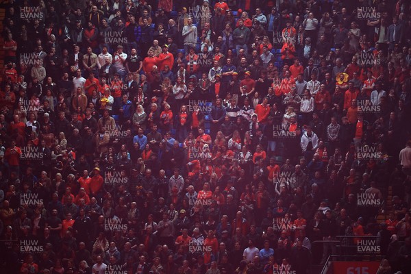221125 - Wales v New Zealand - Quilter Nations Series - Fans during pre game show