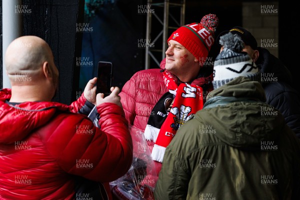 221125 - Wales v New Zealand - Quilter Nations Series - Wales fans in the Fanzone