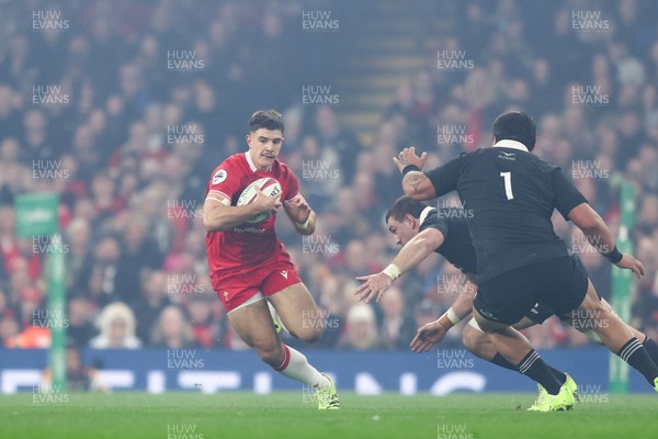 221125 - Wales v New Zealand - Quilter Nations Series - Joe Hawkins of Wales