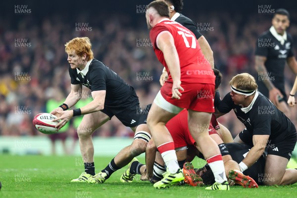 221125 - Wales v New Zealand - Quilter Nations Series - Finlay Christie of New Zealand passes the ball