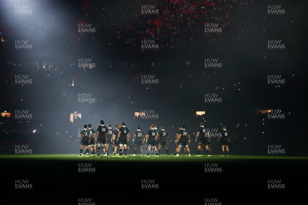 221125 - Wales v New Zealand - Quilter Nations Series - New Zealand team perform the Haka before the match