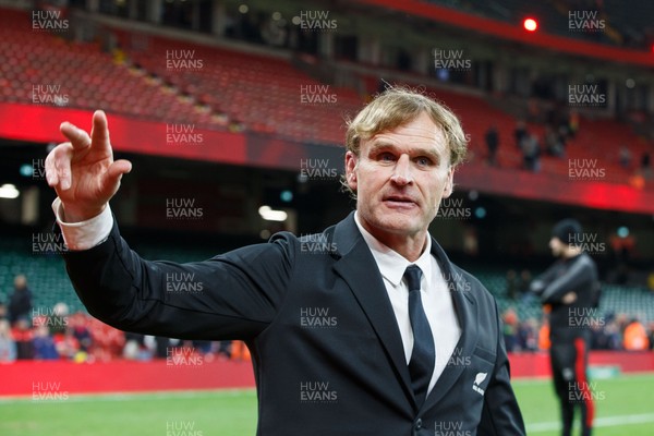 221125 - Wales v New Zealand - Quilter Nations Series - New Zealand head coach Scott Robertson at the end of the match