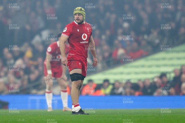 221125 - Wales v New Zealand - Quilter Nations Series - Harri Deaves of Wales