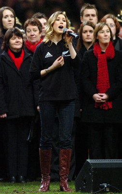 25.11.06 - Wales v New Zealand - Invesco Perpetual Series 2006 - Hayley Westenra 