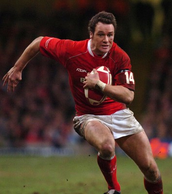 25.11.06 - Wales v New Zealand - Invesco Perpetual Series 2006 - Wales' Mark Jones 