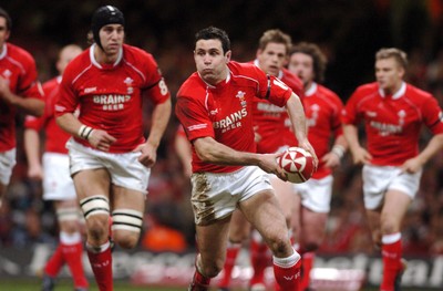 25.11.06 - Wales v New Zealand Wales' Stephen Jones 