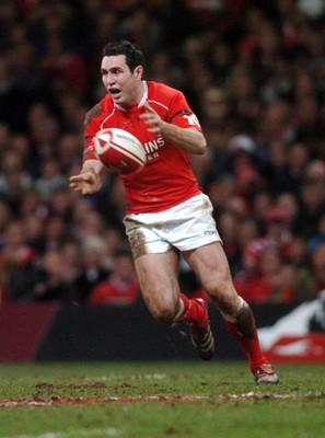 25.11.06 - Wales v New Zealand Wales' Stephen Jones 