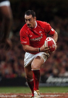 25.11.06 - Wales v New Zealand Wales' Sonny Parker 