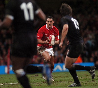 25.11.06 - Wales v New Zealand Wales' Sonny Parker 