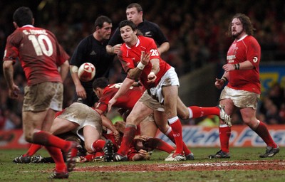 25.11.06 - Wales v New Zealand Wales' Mike Phillips 