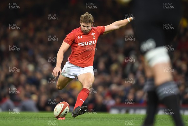 251117 - Wales v New Zealand - Under Armour Series - Leigh Halfpenny of Wales kicks at goal