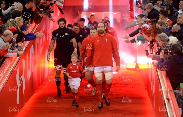 251117 - Wales v New Zealand - Under Armour Series - Alun Wyn Jones of Wales leads out his side