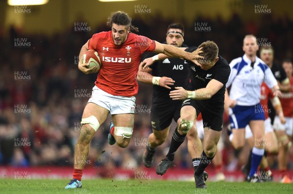 251117 - Wales v New Zealand - Under Armour Series - Josh Navidi of Wales is tackled by Beauden Barrett of New Zealand