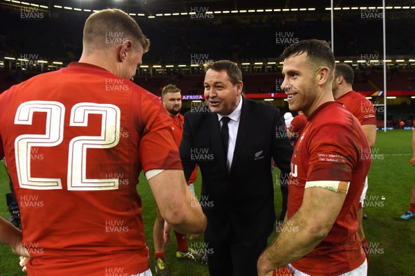 251117 - Wales v New Zealand - Under Armour Series - Steve Hansen with Rhys Priestland and Gareth Davies of Wales at the end of the game