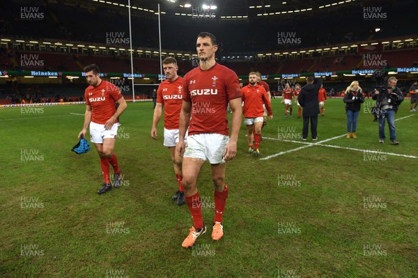 251117 - Wales v New Zealand - Under Armour Series - Aaron Shingler of Wales at the end of the game