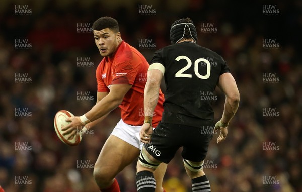251117 - Wales v New Zealand - Under Armour Series 2017 - Leon Brown of Wales is challenged by Matt Todd of New Zealand