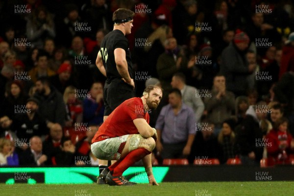 251117 Wales v New Zealand - Under Armour 2017 Series -  Alun Wyn Jones of Wales is dejected at the end of the game