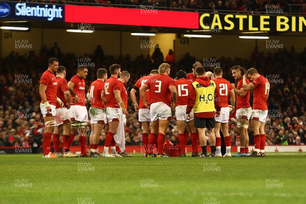 251117 Wales v New Zealand - Under Armour 2017 Series -  Players of Wales huddle up during a break in play