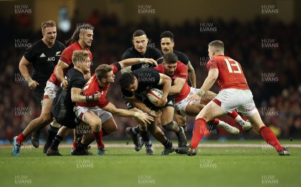 251117 - Wales v New Zealand, Under Armour 2017 Series - Anton Lienert-Brown of New Zealand is tackled by Dan Biggar of Wales  and Owen Williams of Wales