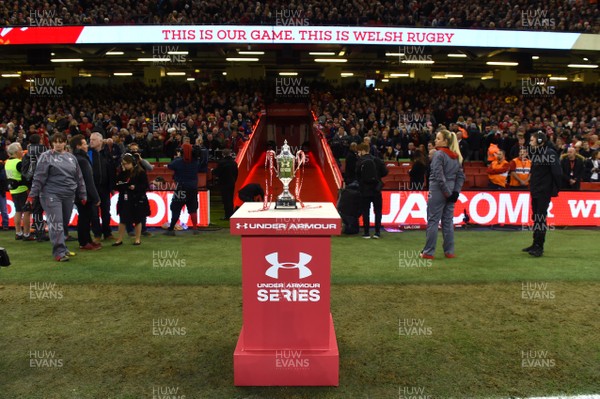 251117 - Wales v New Zealand - Under Armour Series - Trophy at the end of the tunnel