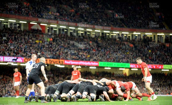 251117 - Wales v New Zealand - Under Armour Series - Scrum