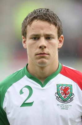 26.05.07 - Wales v New Zealand, Nationwide International Friendly Match, Wrexham Wales' Chris Gunter 