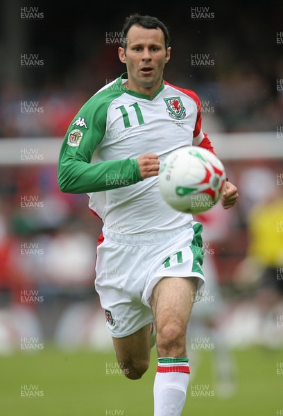 26.05.07 - Wales v New Zealand, Nationwide International Friendly Match, Wrexham Wales' Ryan Giggs 