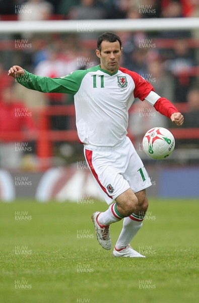 26.05.07 - Wales v New Zealand, Nationwide International Friendly Match, Wrexham Wales' Ryan Giggs 