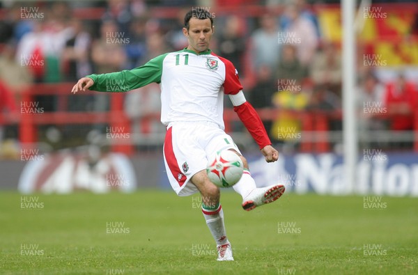 26.05.07 - Wales v New Zealand, Nationwide International Friendly Match, Wrexham Wales' Ryan Giggs 