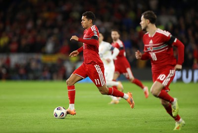 181125 - Wales v North Macedonia, FIFA World Cup European Qualifiers - Brennan Johnson of Wales 