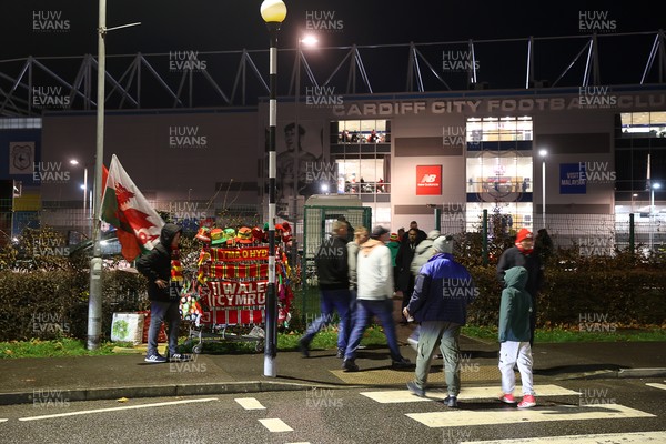 181125 - Wales v North Macedonia, FIFA World Cup European Qualifiers - Fans outside the stadium before the game