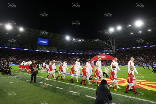 181125 - Wales v North Macedonia, FIFA World Cup European Qualifiers - Teams walk out onto the pitch