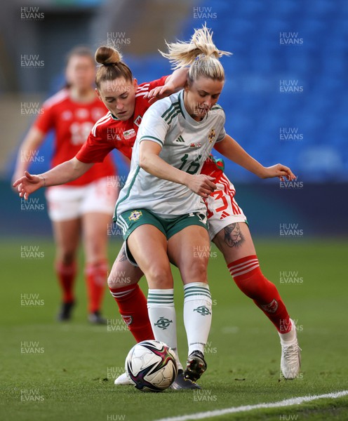 060423 - Wales v Northern Ireland - Women�s International Friendly - Nadene Caldwell of Northern Ireland is challenged by Rachel Rowe of Wales 
