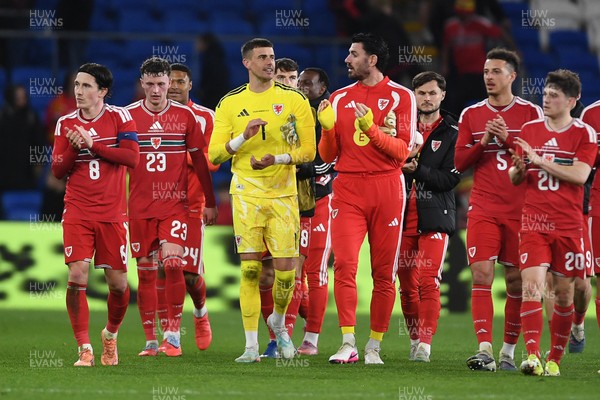 310326 - Wales v Northern Ireland - International Friendly - Wales players at full time