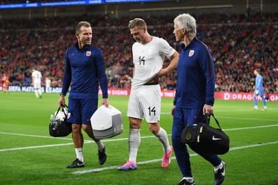 011026 - Wales v Norway - UEFA Nations League - Julian Ryerson of Norway leaves the field with an injury