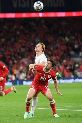 011026 - Wales v Norway - UEFA Nations League - Dan James of Wales is challenged by Andreas Schjelderup of Norway