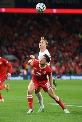 011026 - Wales v Norway - UEFA Nations League - Dan James of Wales is challenged by Andreas Schjelderup of Norway