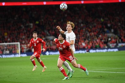011026 - Wales v Norway - UEFA Nations League - Dan James of Wales is challenged by Andreas Schjelderup of Norway