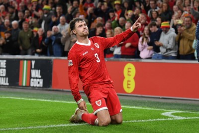 011026 - Wales v Norway - UEFA Nations League - Něco Williams of Wales celebrates scoring a goal