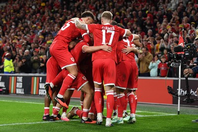 011026 - Wales v Norway - UEFA Nations League - Něco Williams of Wales celebrates scoring a goal
