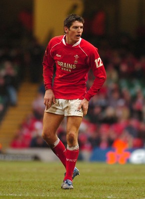 11.11.06 - Wales v Pacific Islanders - Invesco Perpetual Series - Wales' James Hook 