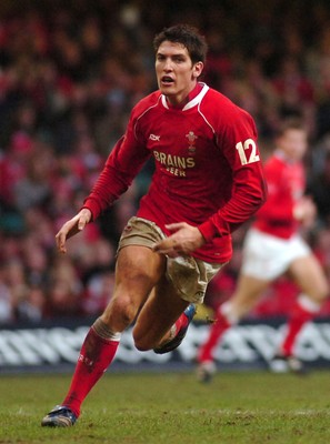 11.11.06 - Wales v Pacific Islanders - Invesco Perpetual Series - Wales' James Hook 