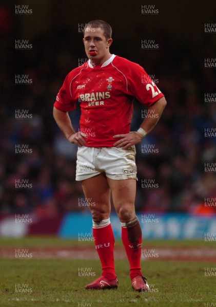 11.11.06 - Wales v Pacific Islanders - Invesco Perpetual Series - Wales' Shane Williams 