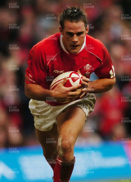 11.11.06  Wales v Pacific Islands Lee Byrne 