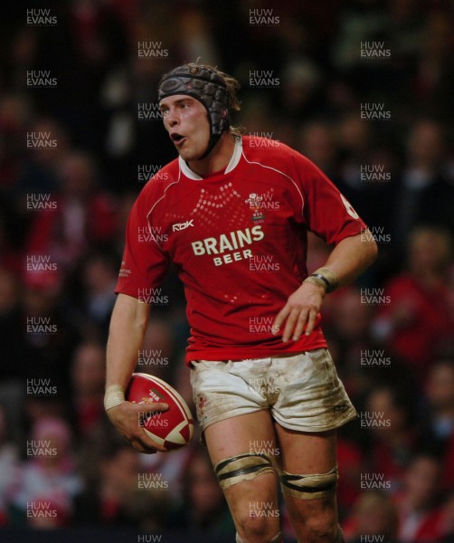 11.11.06  Wales v Pacific Islands Alun Wyn-Jones 
