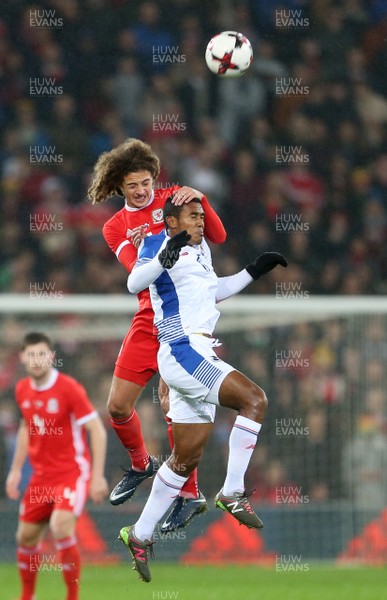 141117 - Wales v Panama - International Friendly - Ethan Ampadu of Wales and Manuel Vargas of Panama go up for the ball