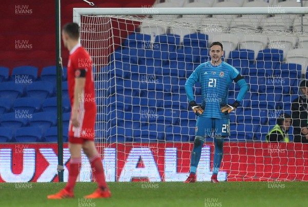 141117 - Wales v Panama - International Friendly - Dejected Wales goalkeeper Danny Ward after Panama score