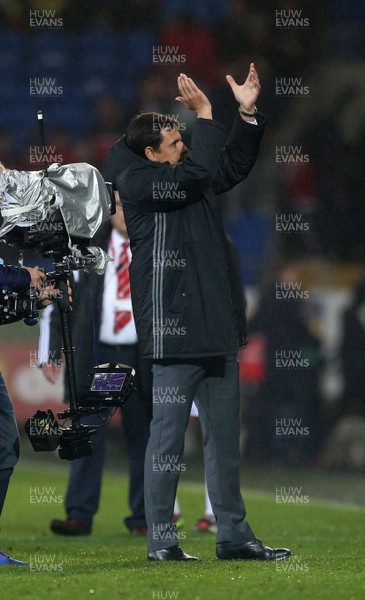 141117 - Wales v Panama - International Friendly - Wales Manager Chris Coleman thanks the fans after full time